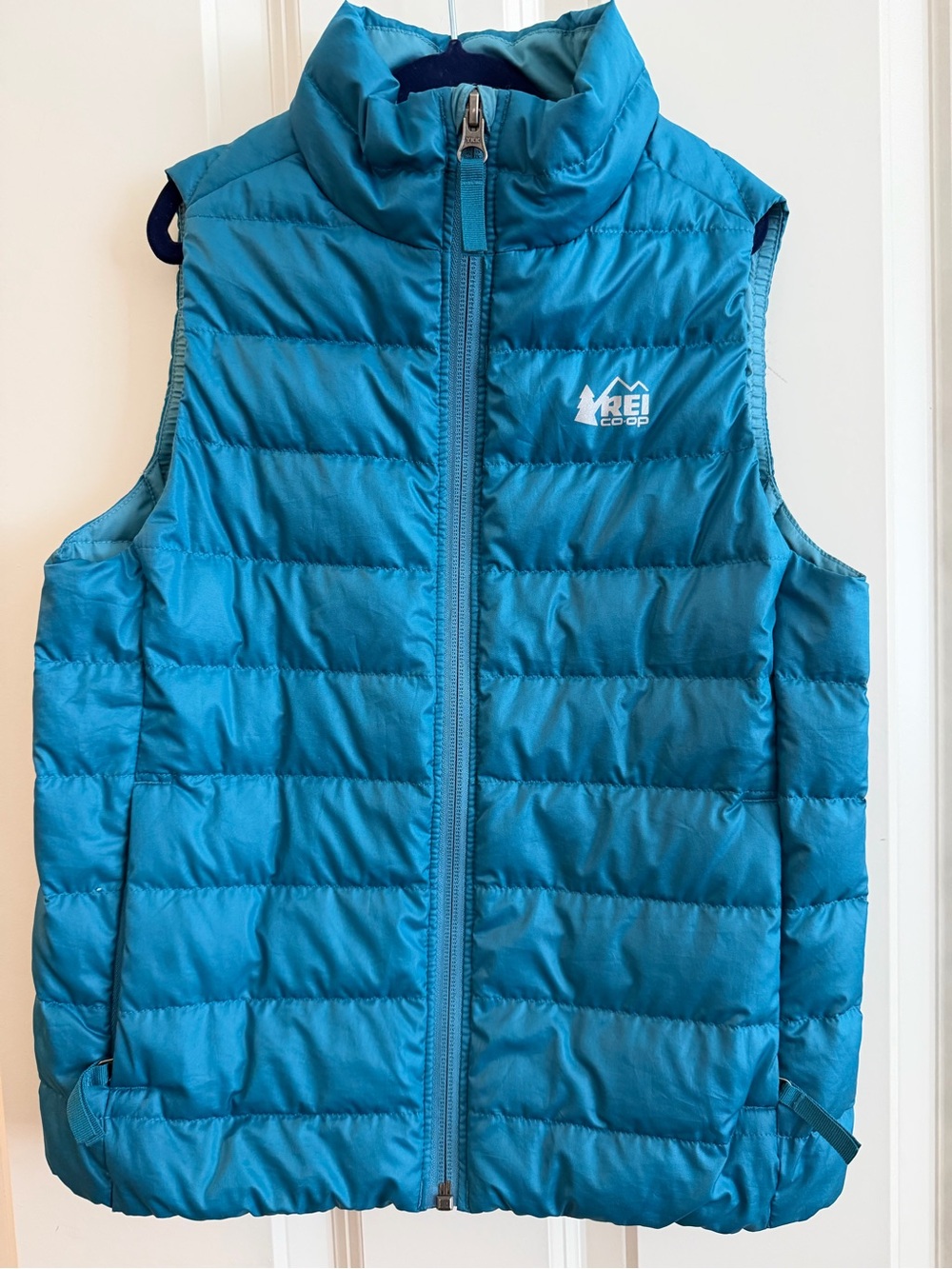 REI co op kids blue down vest size 8 outdoor, hiking, adventure